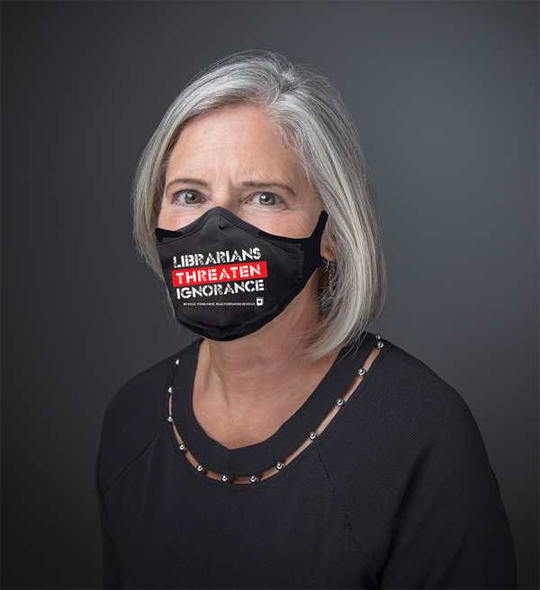 Victoria Sutherland, Publisher of Foreword Reviews, wearing “Librarians Threaten Ignorance” facemask