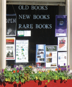 Photograph of Dog Ear Books in Northport, Michigan